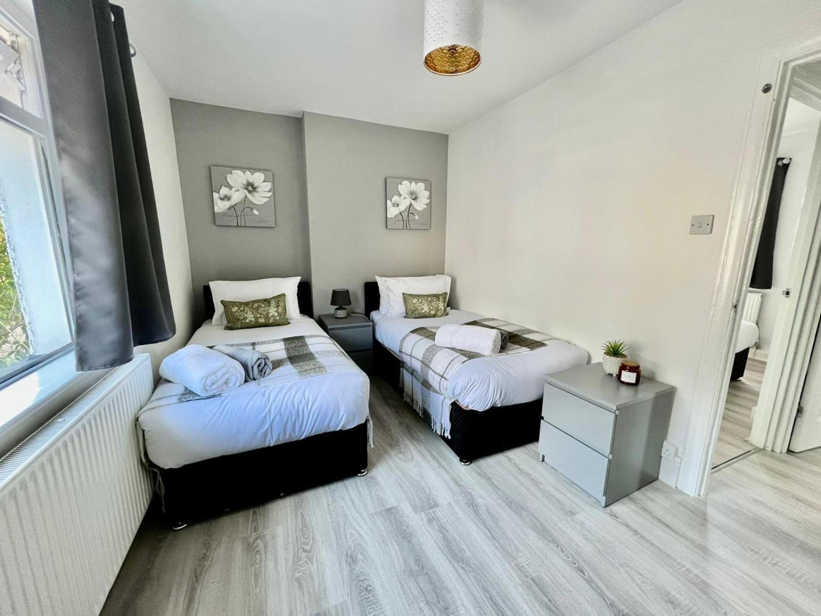 Executive 3 Bedroom Port Talbot Town Centre Margam Sleeps 7 Δωμάτιο φωτογραφία